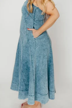 Fashion Worth Collective Abigail Sleeveless Denim Midi Dress in Denim Blue