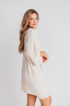 Online Worth Collective All Weekend Long Set - Short Sleeves - in Oatmeal