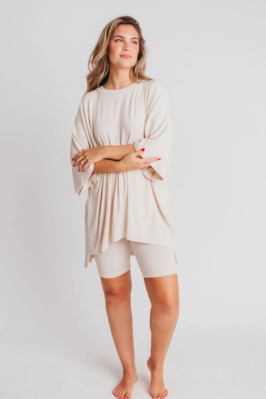 Online Worth Collective All Weekend Long Set - Short Sleeves - in Oatmeal