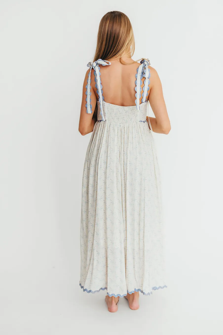 Outlet Worth Collective Amber Maxi Dress in Baby Blue - Nursing Friendly