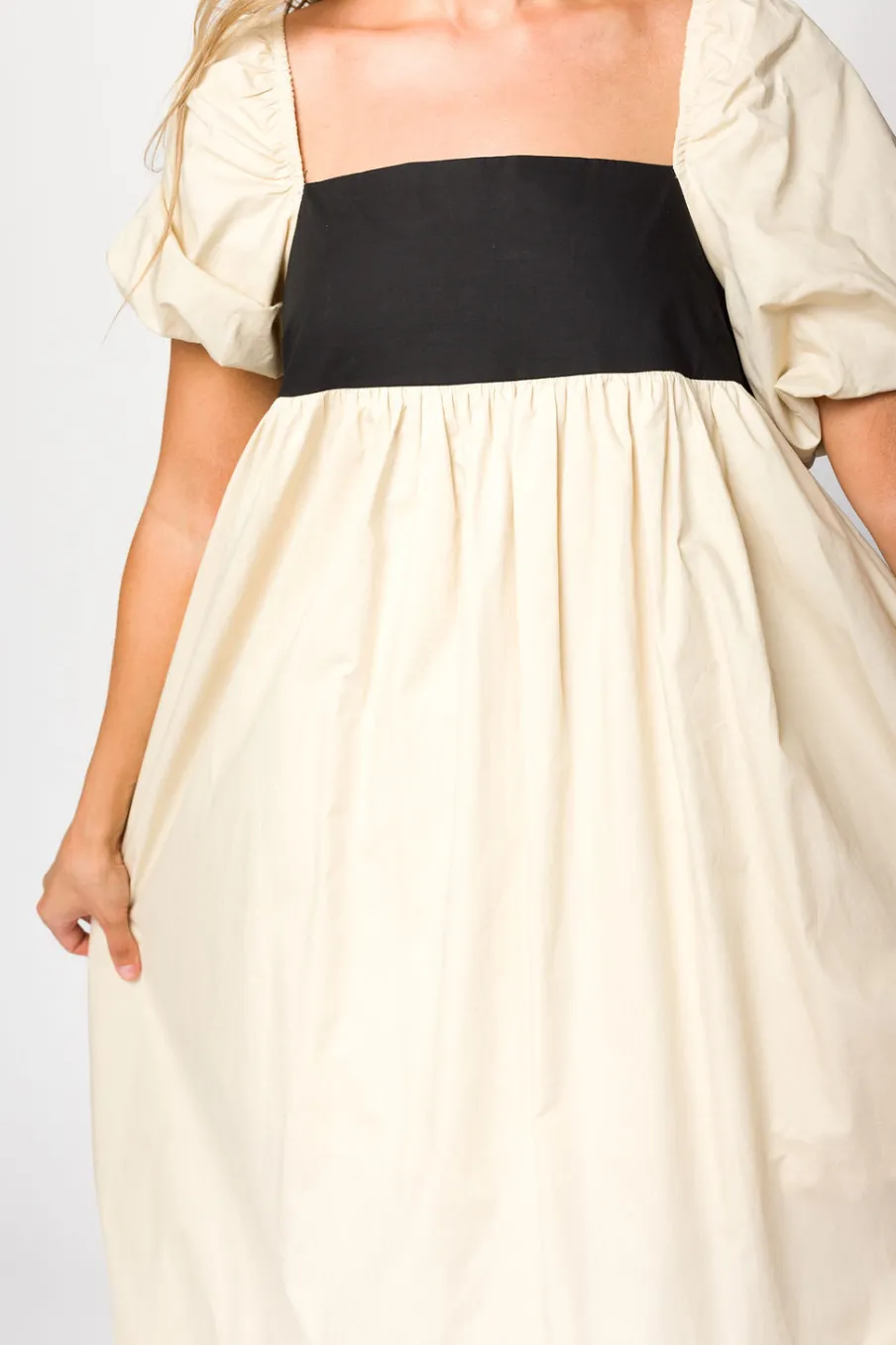 Discount Worth Collective Amia Cotton Midi Dress in Beige