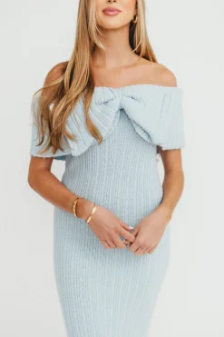 Discount Worth Collective Aston Bow Front Maxi Sweater Dress in Ice Metal – Bump Friendly & Incl