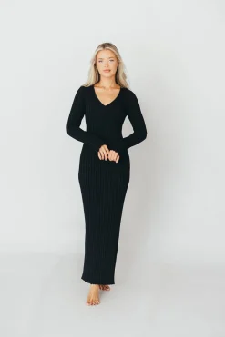 Online Worth Collective Berkeley Ribbed Knit Maxi Dress With V-Neck in Black