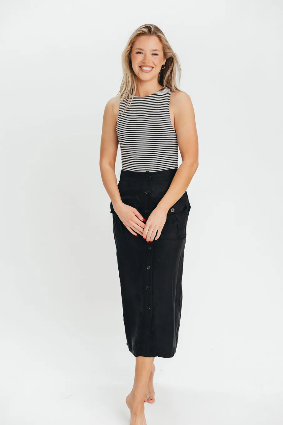 Discount Worth Collective Better Days Button-Down Midi Cargo Skirt in Black