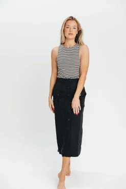 Discount Worth Collective Better Days Button-Down Midi Cargo Skirt in Black