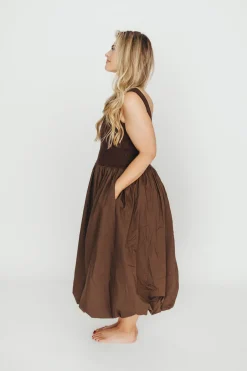 Discount Worth Collective Betty Midi Dress in Brown