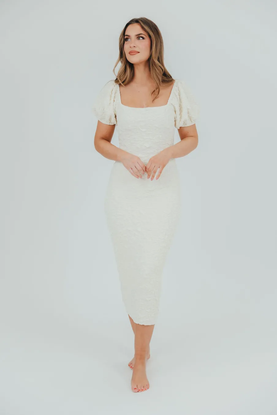 New Worth Collective Blakeley Textured Midi Dress in Ivory- Bump Friendly & Inclusive Sizin