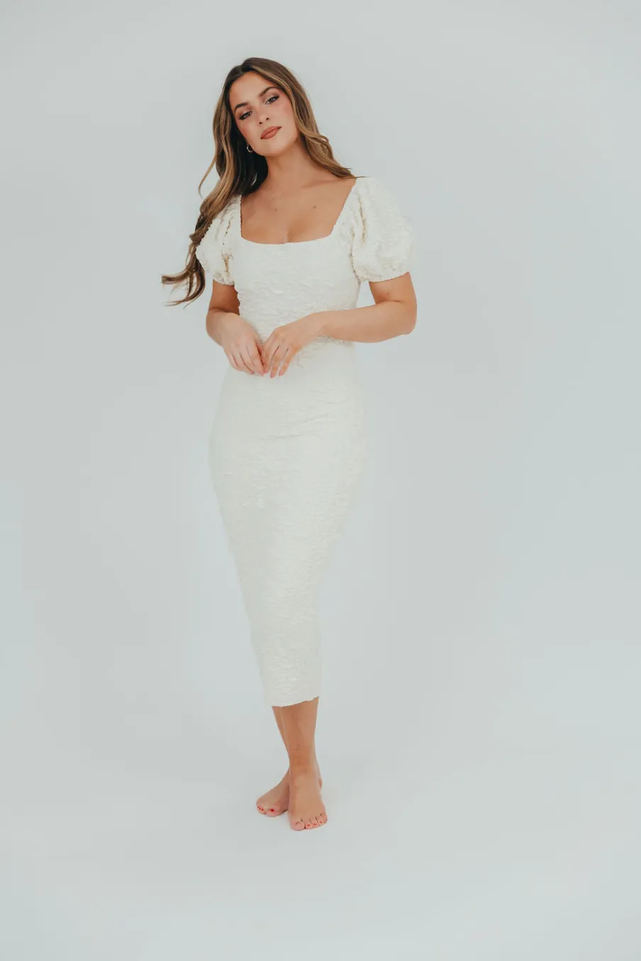 New Worth Collective Blakeley Textured Midi Dress in Ivory- Bump Friendly & Inclusive Sizin