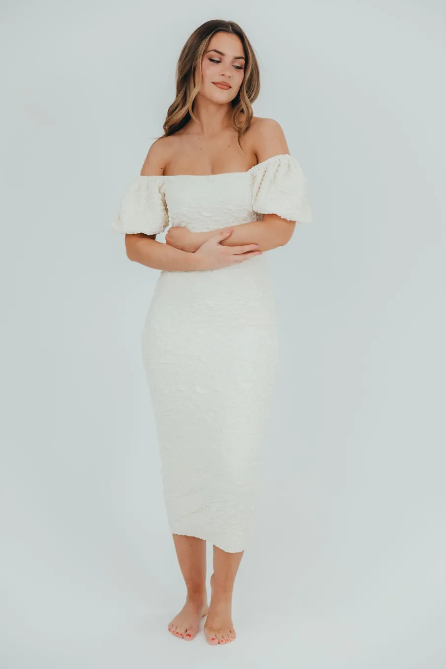 New Worth Collective Blakeley Textured Midi Dress in Ivory- Bump Friendly & Inclusive Sizin