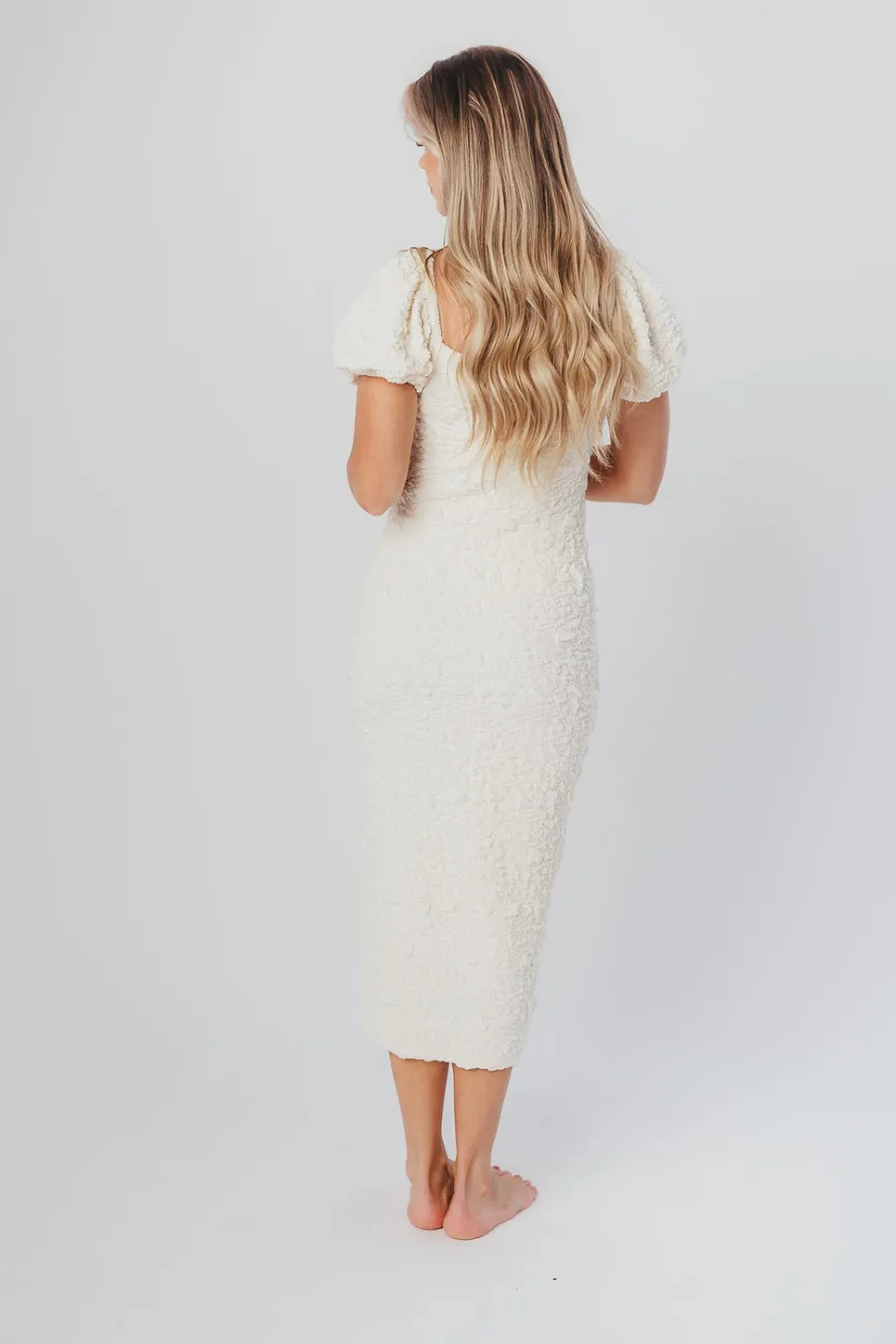New Worth Collective Blakeley Textured Midi Dress in Ivory- Bump Friendly & Inclusive Sizin