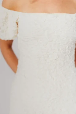 New Worth Collective Blakeley Textured Midi Dress in Ivory- Bump Friendly & Inclusive Sizin