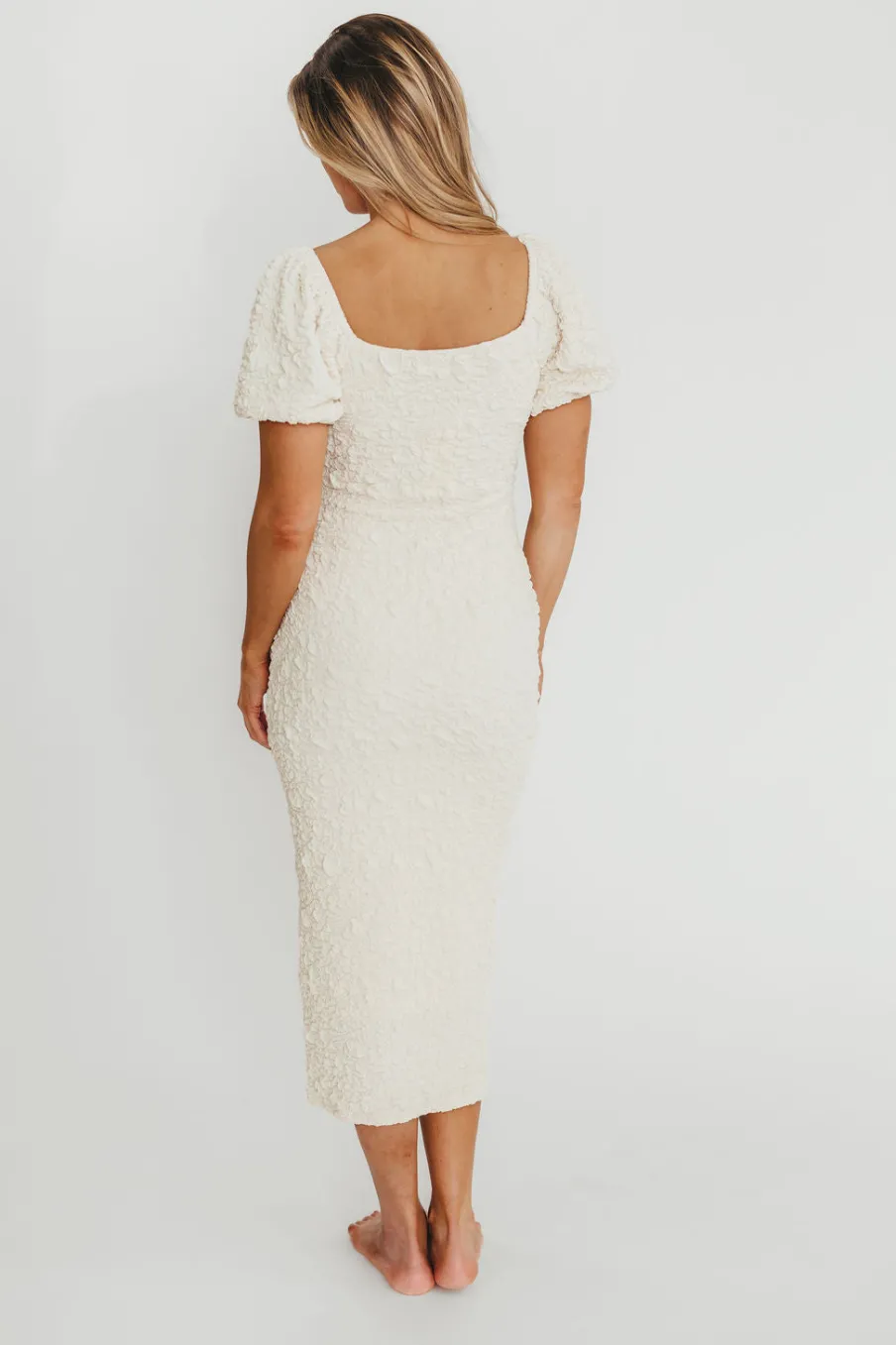 New Worth Collective Blakeley Textured Midi Dress in Ivory- Bump Friendly & Inclusive Sizin