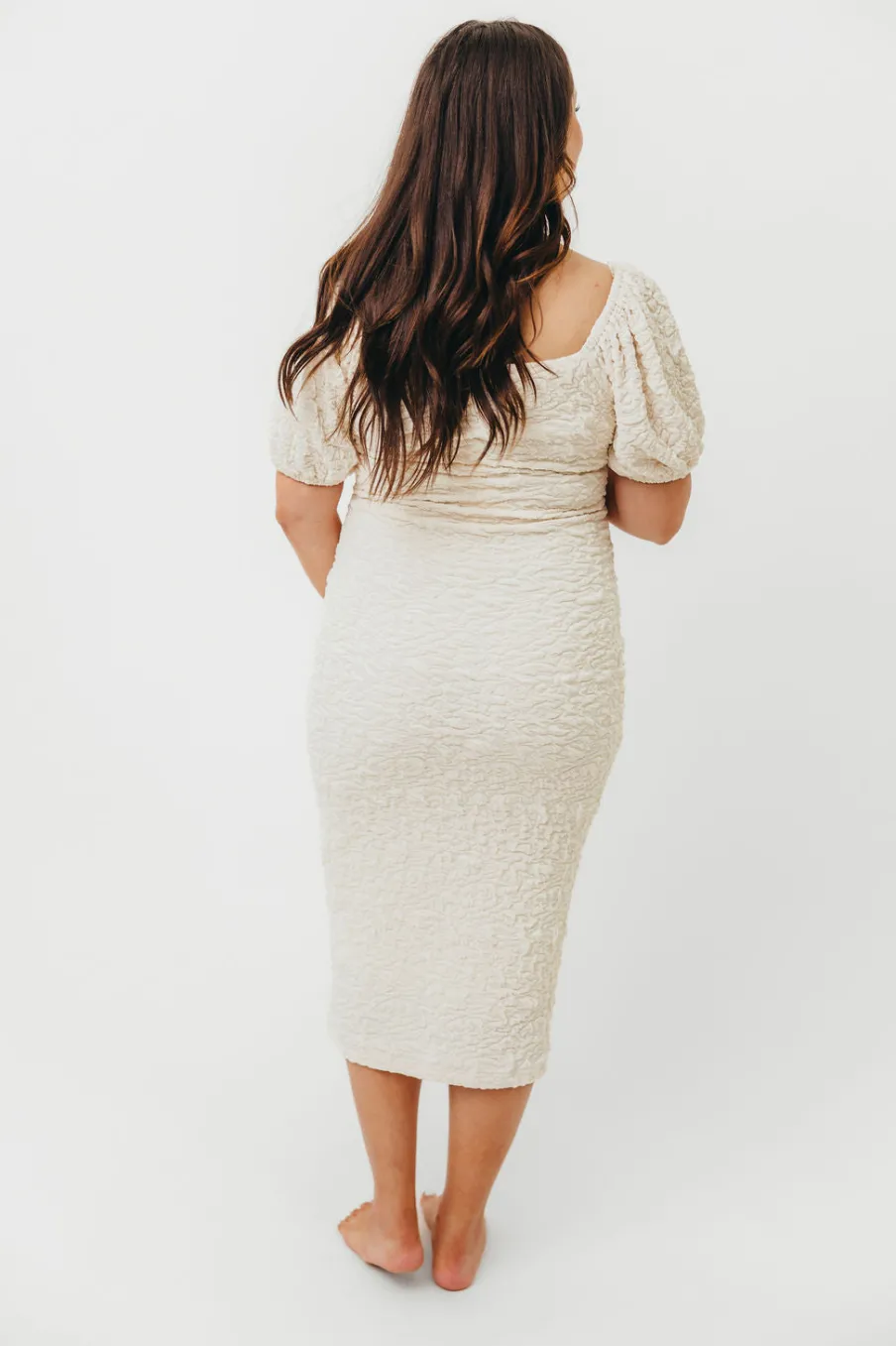 New Worth Collective Blakeley Textured Midi Dress in Ivory- Bump Friendly & Inclusive Sizin