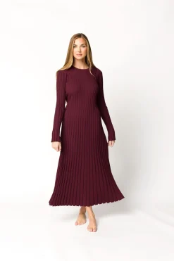 Outlet Worth Collective Colette Premium Long Sleeved Ribbed Knit Maxi Dress in Burgundy - Bump