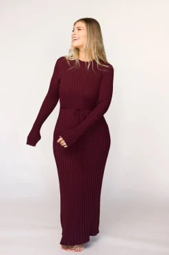 Outlet Worth Collective Colette Premium Long Sleeved Ribbed Knit Maxi Dress in Burgundy - Bump