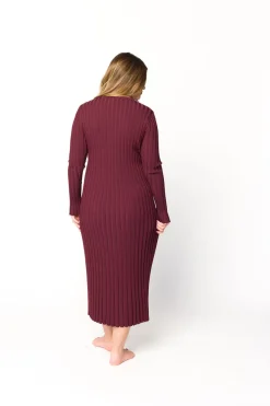Outlet Worth Collective Colette Premium Long Sleeved Ribbed Knit Maxi Dress in Burgundy - Bump
