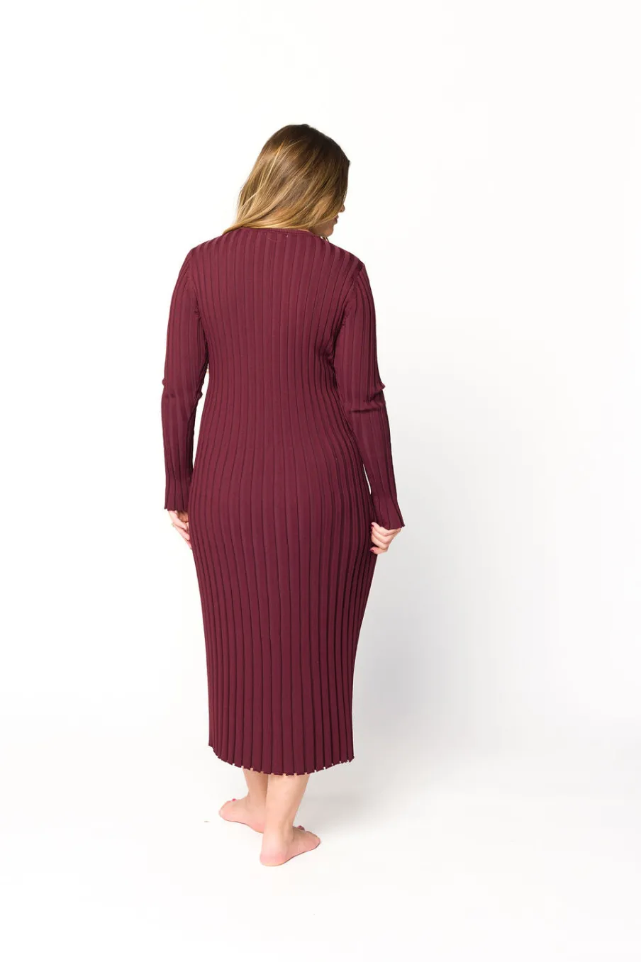 Outlet Worth Collective Colette Premium Long Sleeved Ribbed Knit Maxi Dress in Burgundy - Bump