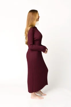 Outlet Worth Collective Colette Premium Long Sleeved Ribbed Knit Maxi Dress in Burgundy - Bump