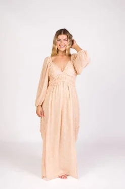 Outlet Worth Collective Daphne Long Sleeve Maxi Dress in Light Beige/White Floral - Bump Frien