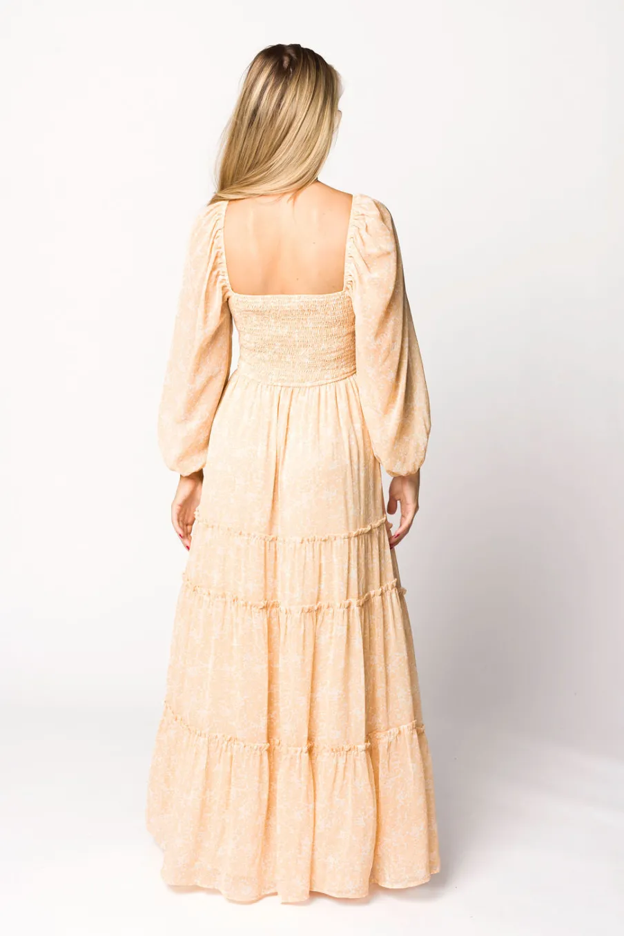 Outlet Worth Collective Daphne Long Sleeve Maxi Dress in Light Beige/White Floral - Bump Frien