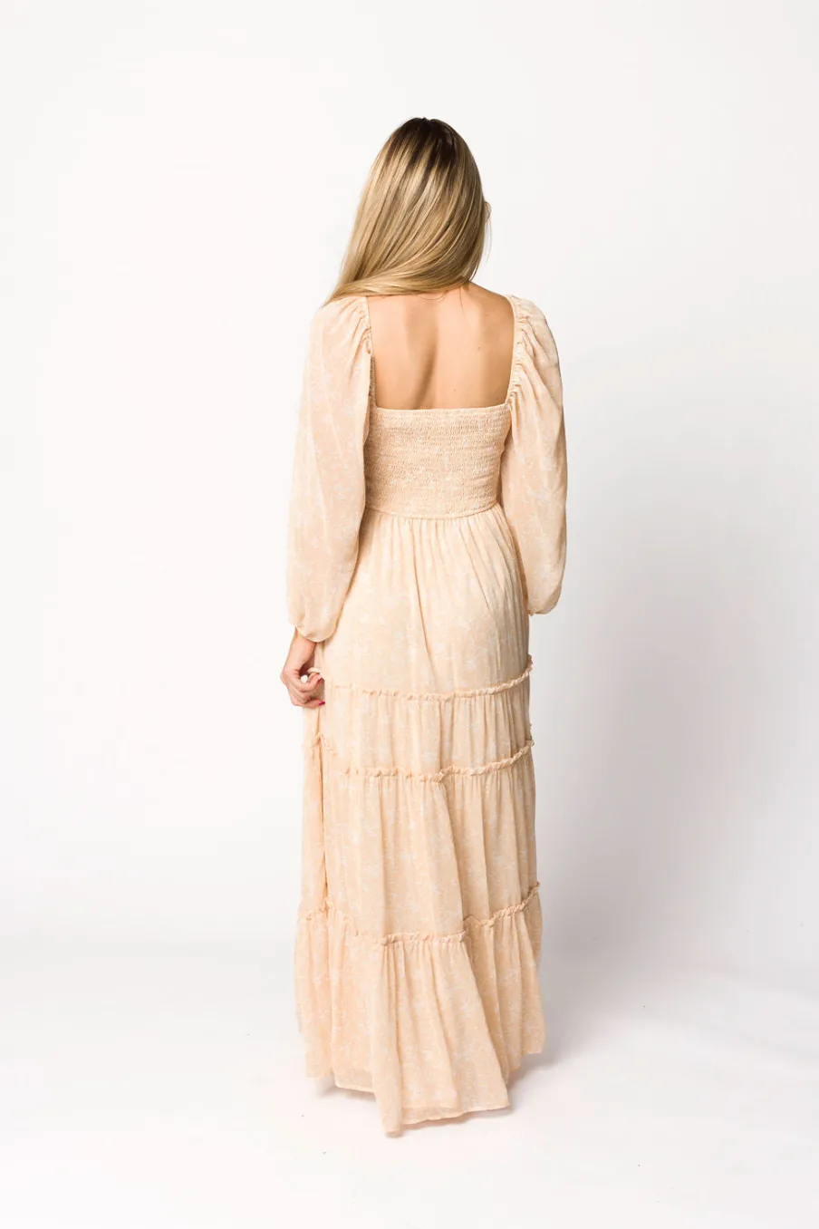 Outlet Worth Collective Daphne Long Sleeve Maxi Dress in Light Beige/White Floral - Bump Frien