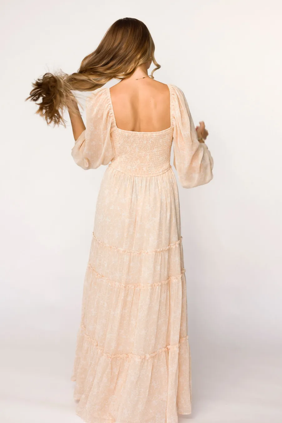 Outlet Worth Collective Daphne Long Sleeve Maxi Dress in Light Beige/White Floral - Bump Frien