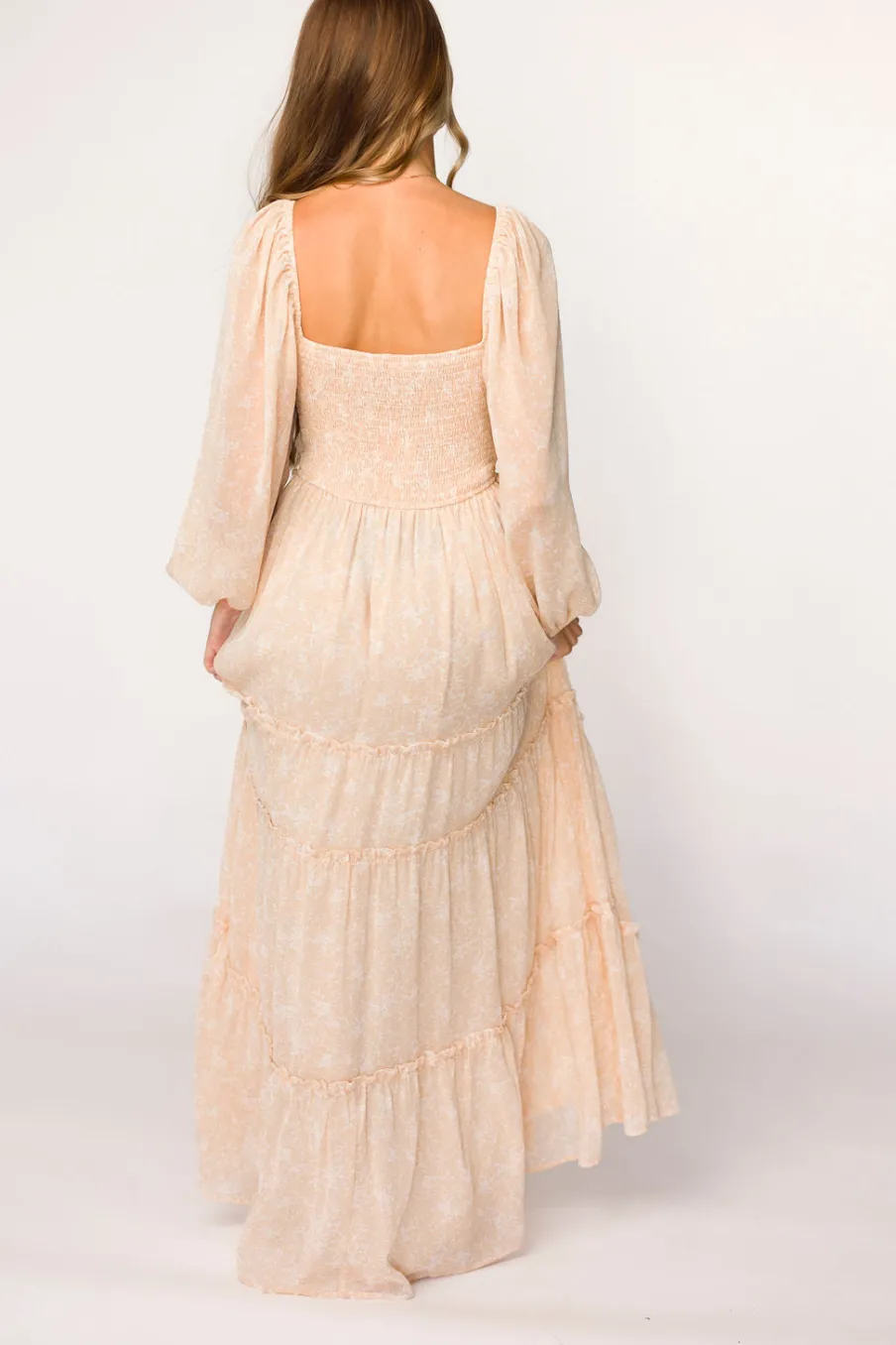 Outlet Worth Collective Daphne Long Sleeve Maxi Dress in Light Beige/White Floral - Bump Frien