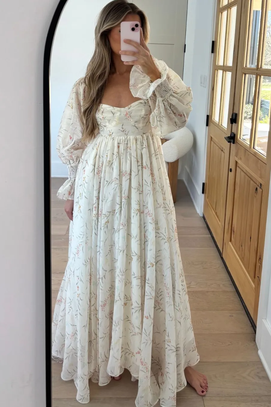 Best Worth Collective Delilah Dress With Train in Cream Floral - Bump Friendly (XS-XL) Resto