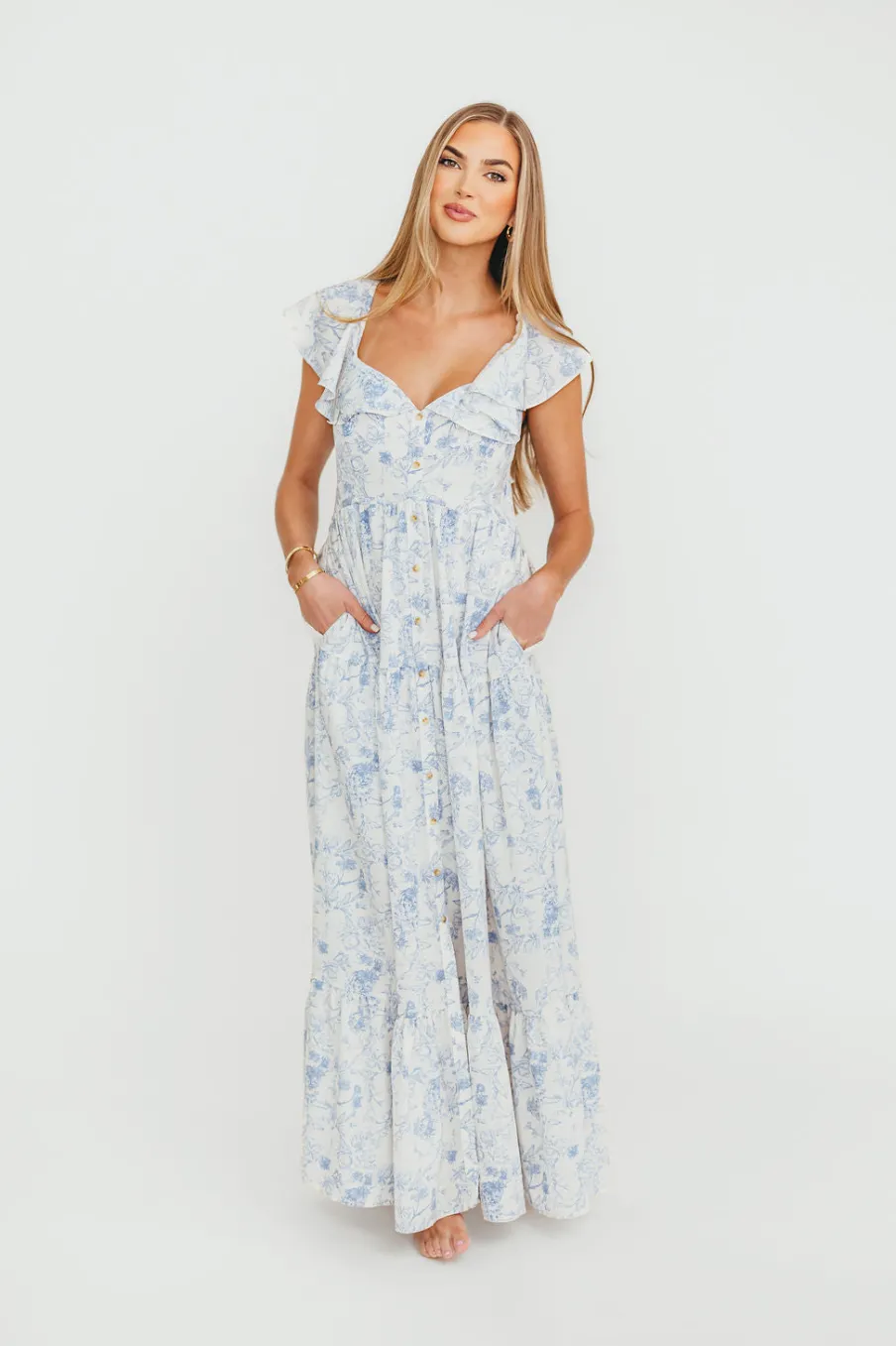 Outlet Worth Collective Dorothy Floral Button-up Maxi Dress in Blue/White - Nursing Friendly