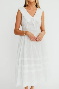 Discount Worth Collective Elaine 100% Cotton Embroidered Midi Dress in White Floral