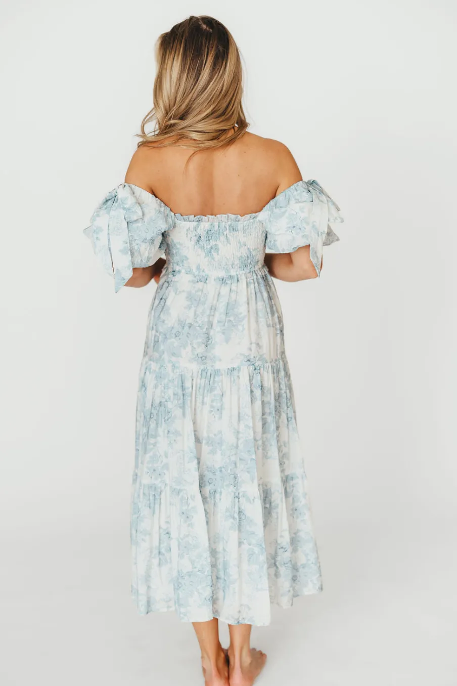 Best Worth Collective Elena Floral Print Smocked Midi Dress in Blue - Bump Friendly & Inclus