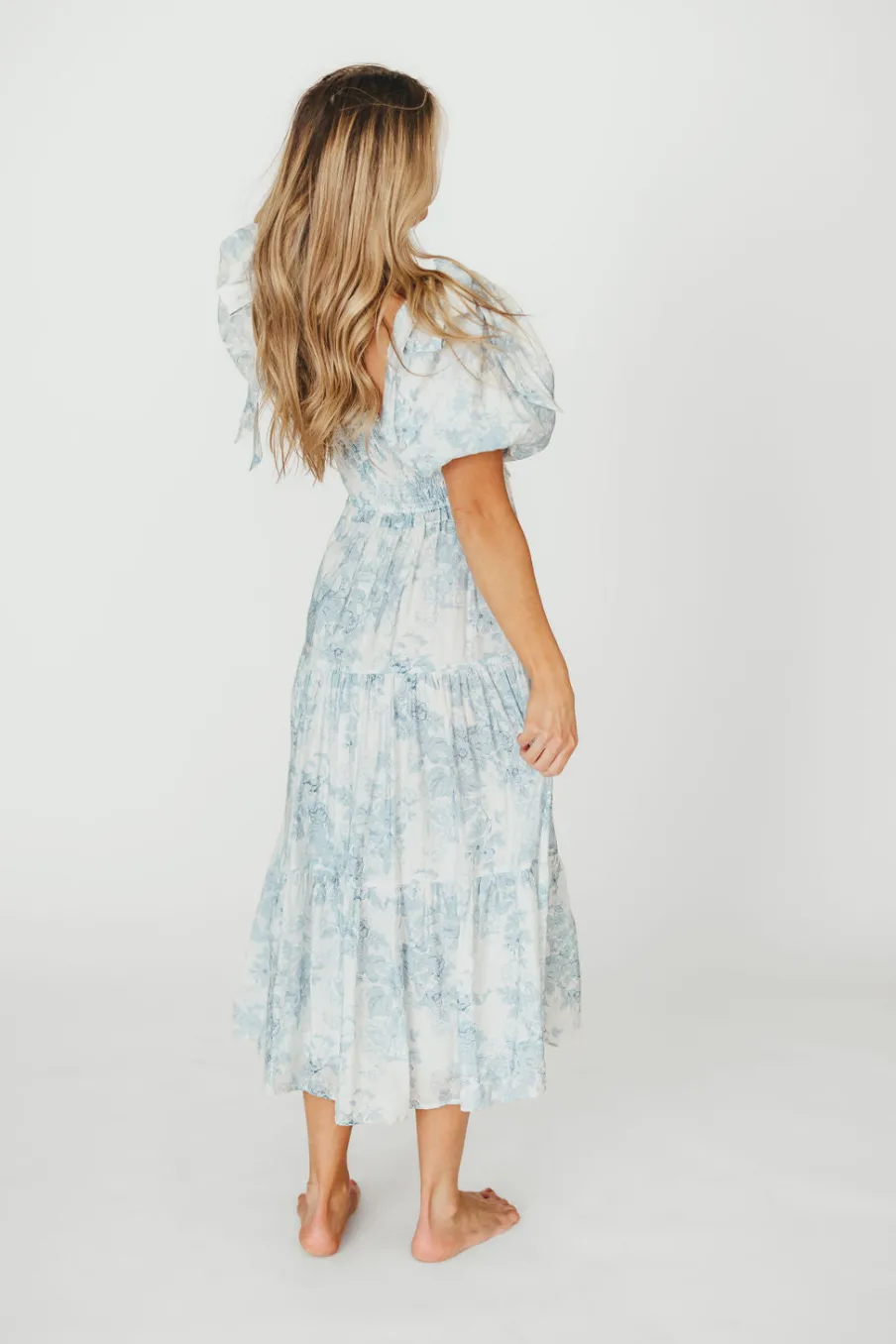 Best Worth Collective Elena Floral Print Smocked Midi Dress in Blue - Bump Friendly & Inclus
