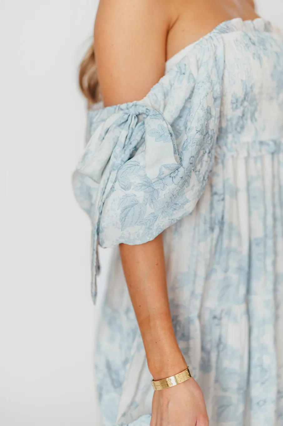 Best Worth Collective Elena Floral Print Smocked Midi Dress in Blue - Bump Friendly & Inclus