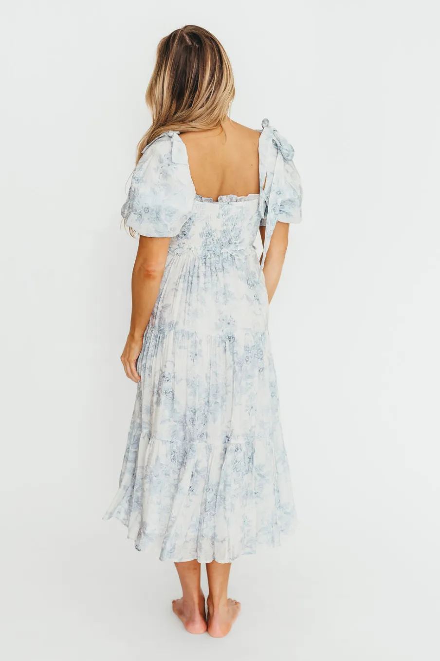 Best Worth Collective Elena Floral Print Smocked Midi Dress in Blue - Bump Friendly & Inclus
