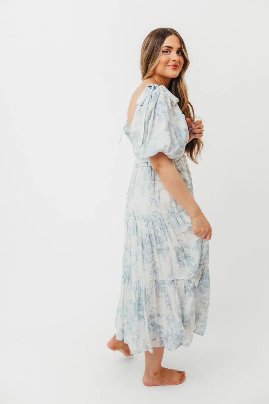 Best Worth Collective Elena Floral Print Smocked Midi Dress in Blue - Bump Friendly & Inclus
