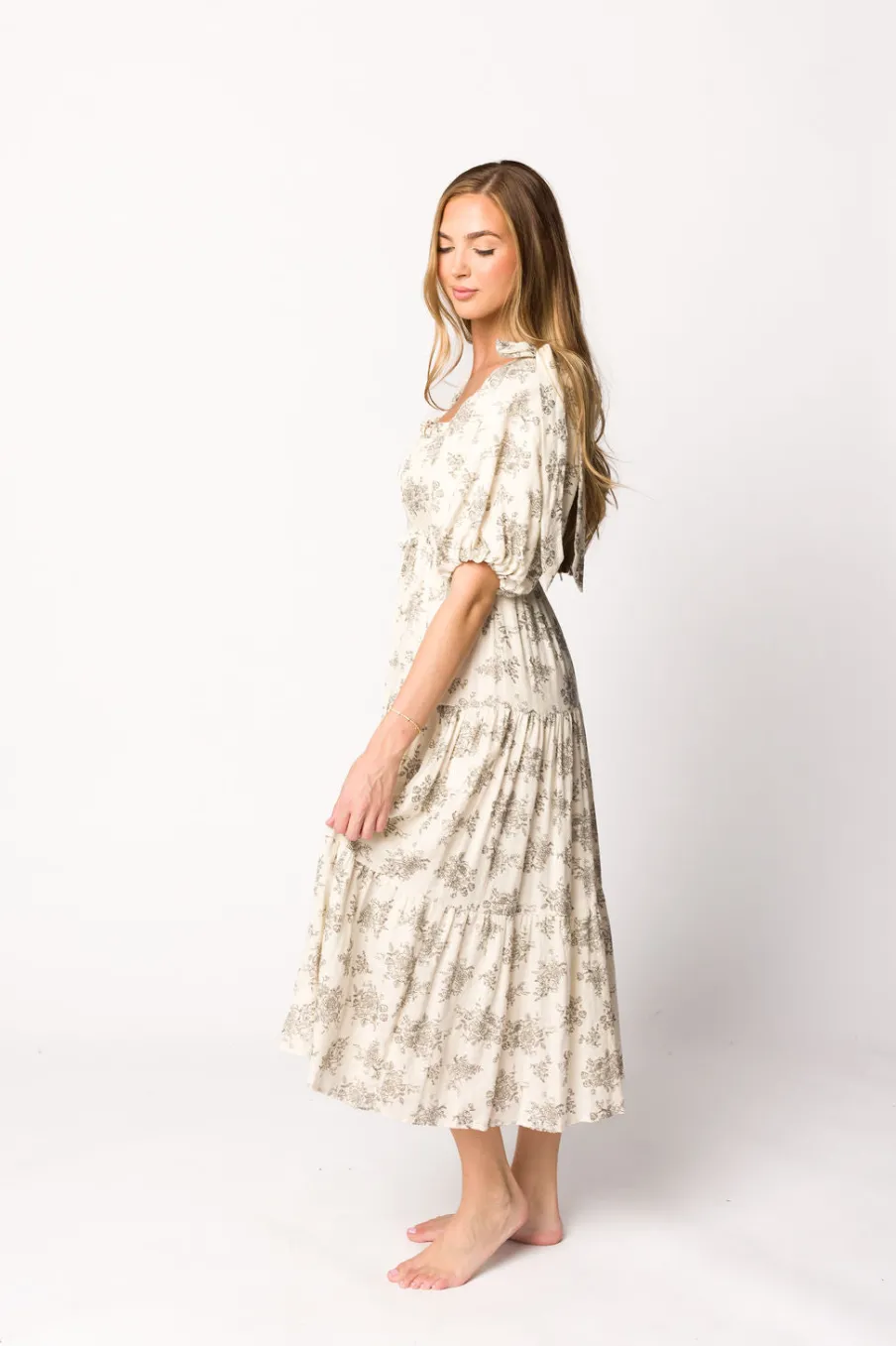 Discount Worth Collective Elena Toile Print Smocked Midi Dress in Ivory - Bump Friendly