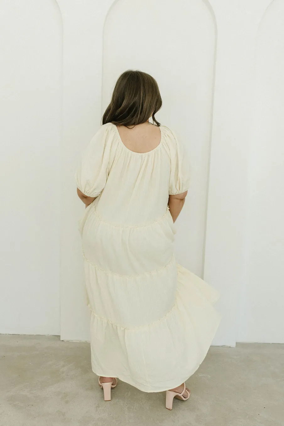 Discount Worth Collective Eva Puffed Sleeve Maxi Dress in Cream - Bump Friendly & Inclusive Sizi