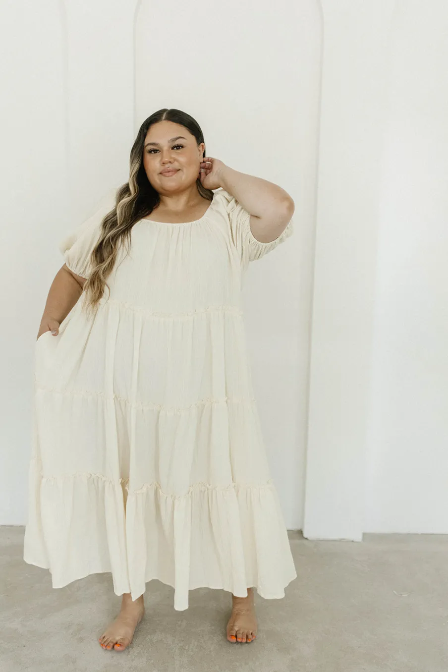 Discount Worth Collective Eva Puffed Sleeve Maxi Dress in Cream - Bump Friendly & Inclusive Sizi