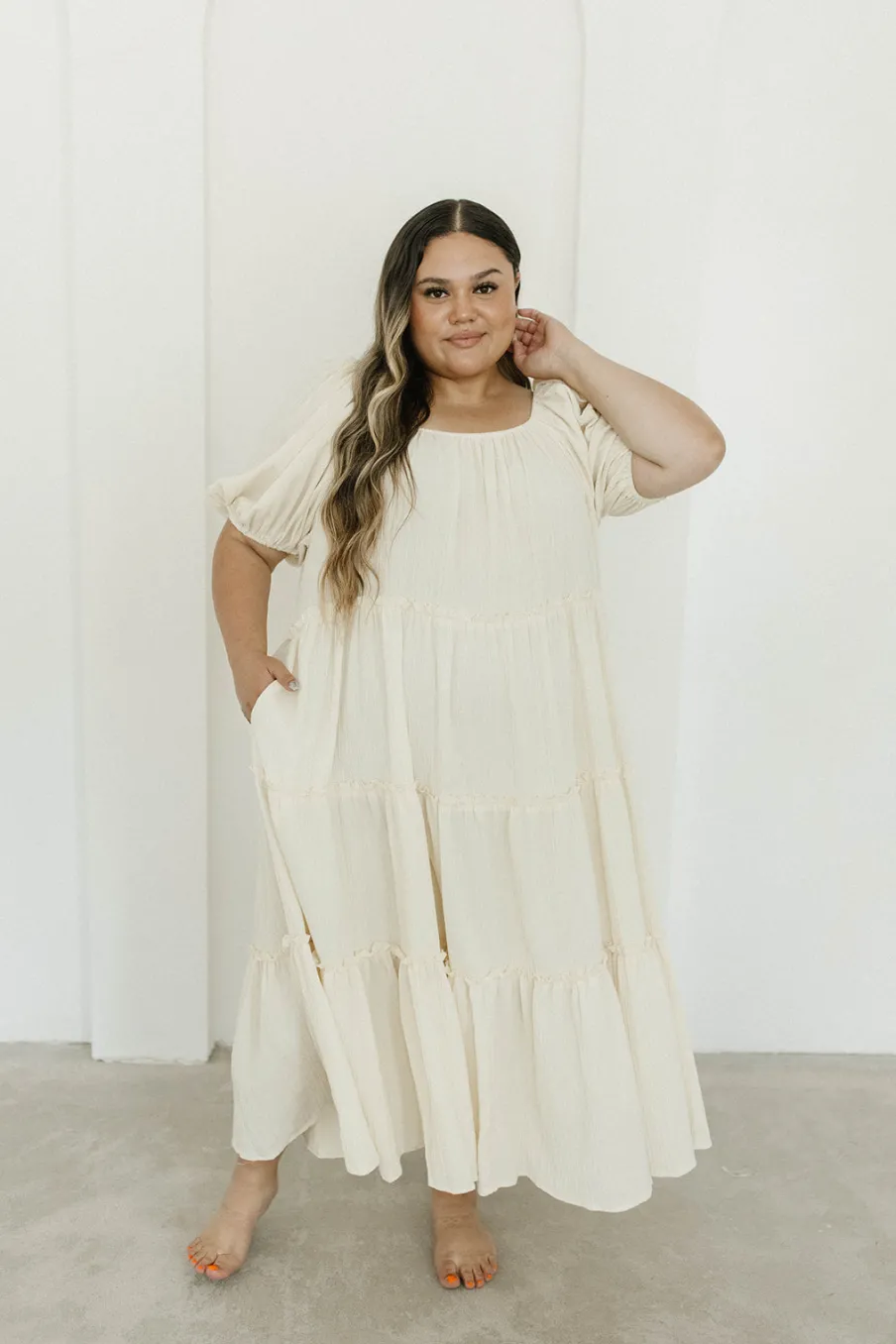Discount Worth Collective Eva Puffed Sleeve Maxi Dress in Cream - Bump Friendly & Inclusive Sizi