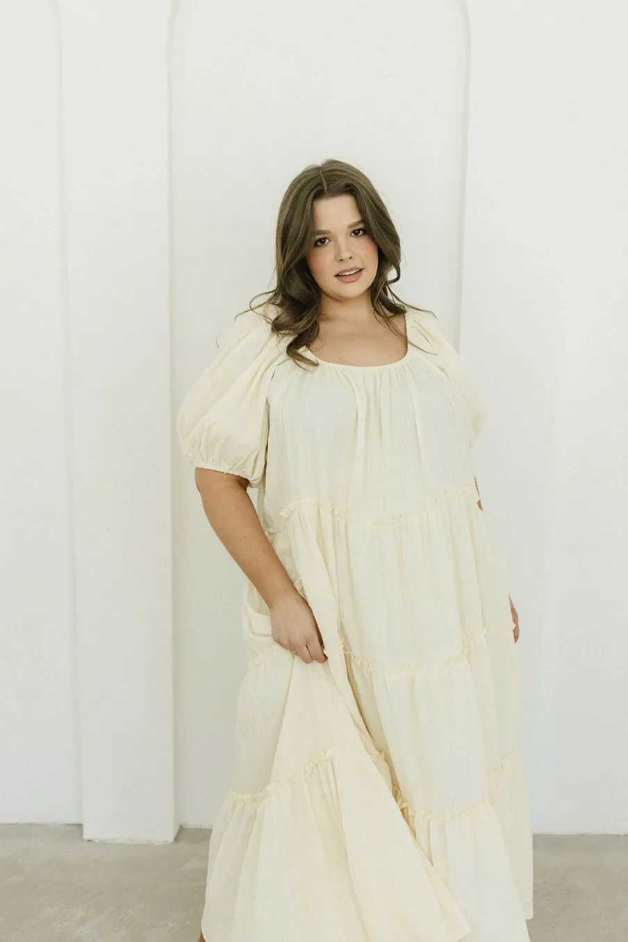 Discount Worth Collective Eva Puffed Sleeve Maxi Dress in Cream - Bump Friendly & Inclusive Sizi