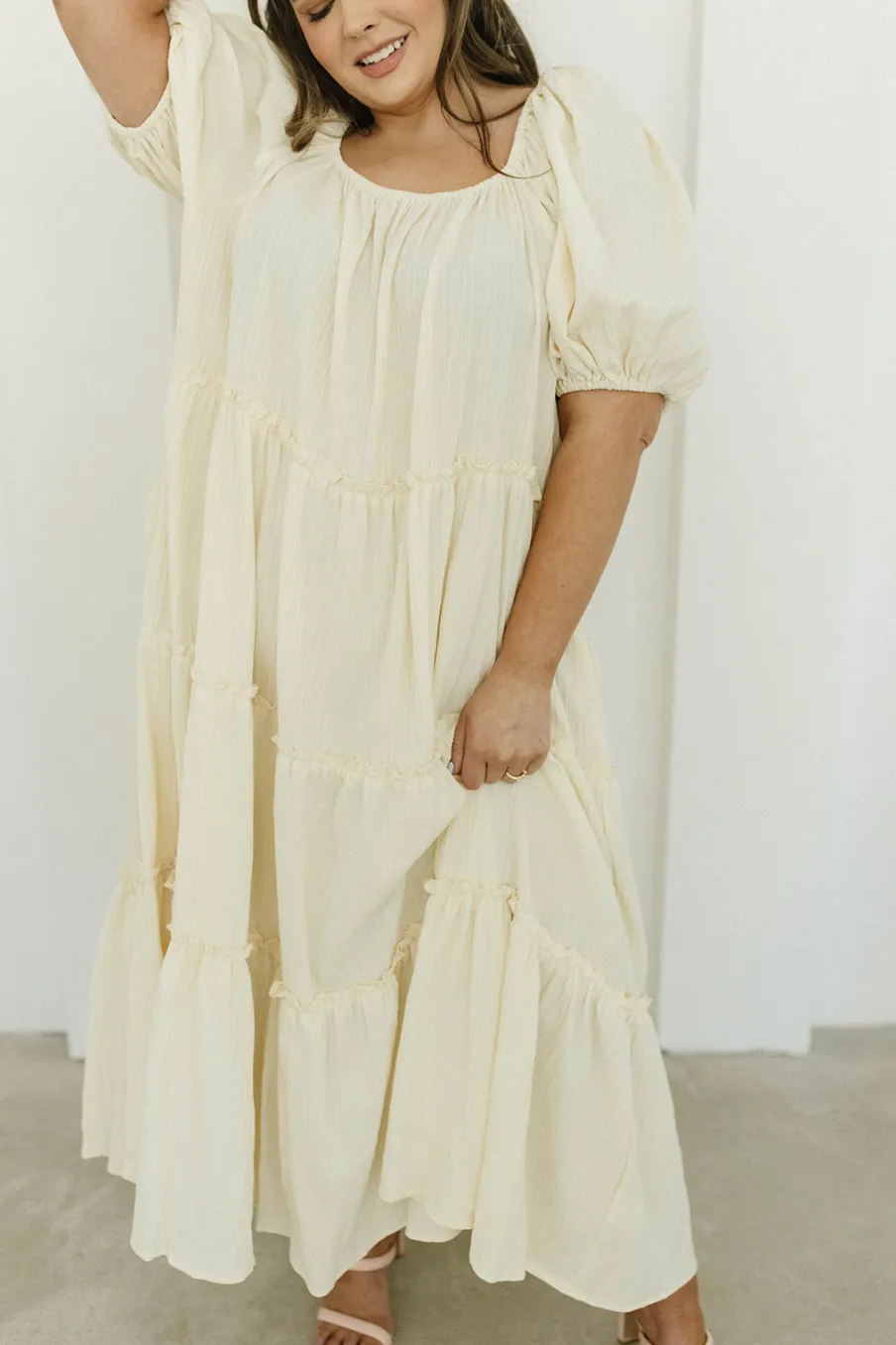 Discount Worth Collective Eva Puffed Sleeve Maxi Dress in Cream - Bump Friendly & Inclusive Sizi