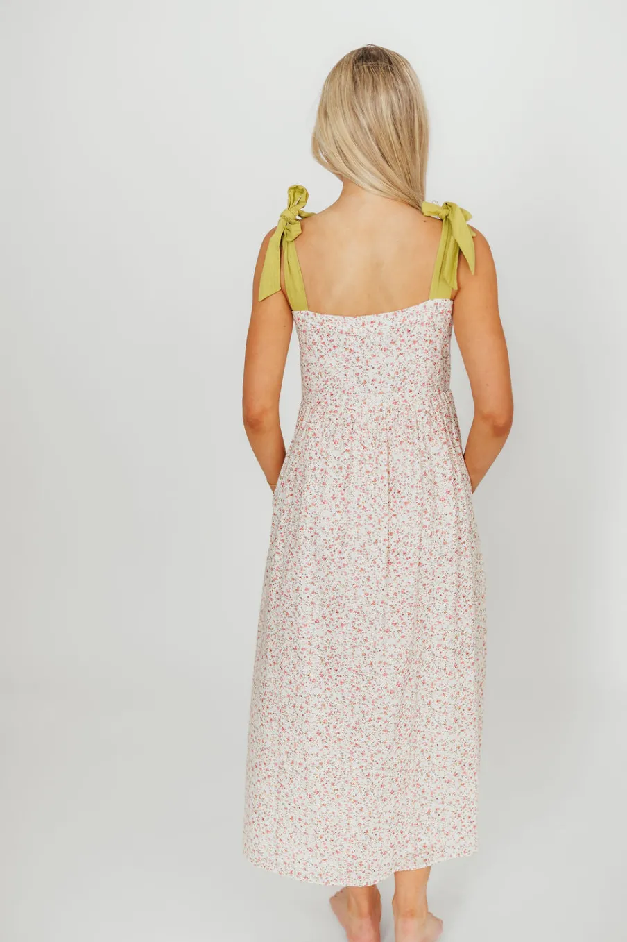 Outlet Worth Collective Everest Bow Tie Strap Button Down Midi Dress in Floral Multi