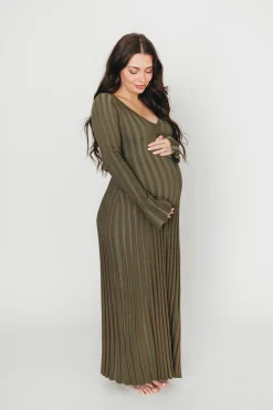 Outlet Worth Collective Hadley Long Sleeve V-Neck Knit Maxi Dress in Olive- Bump Friendly