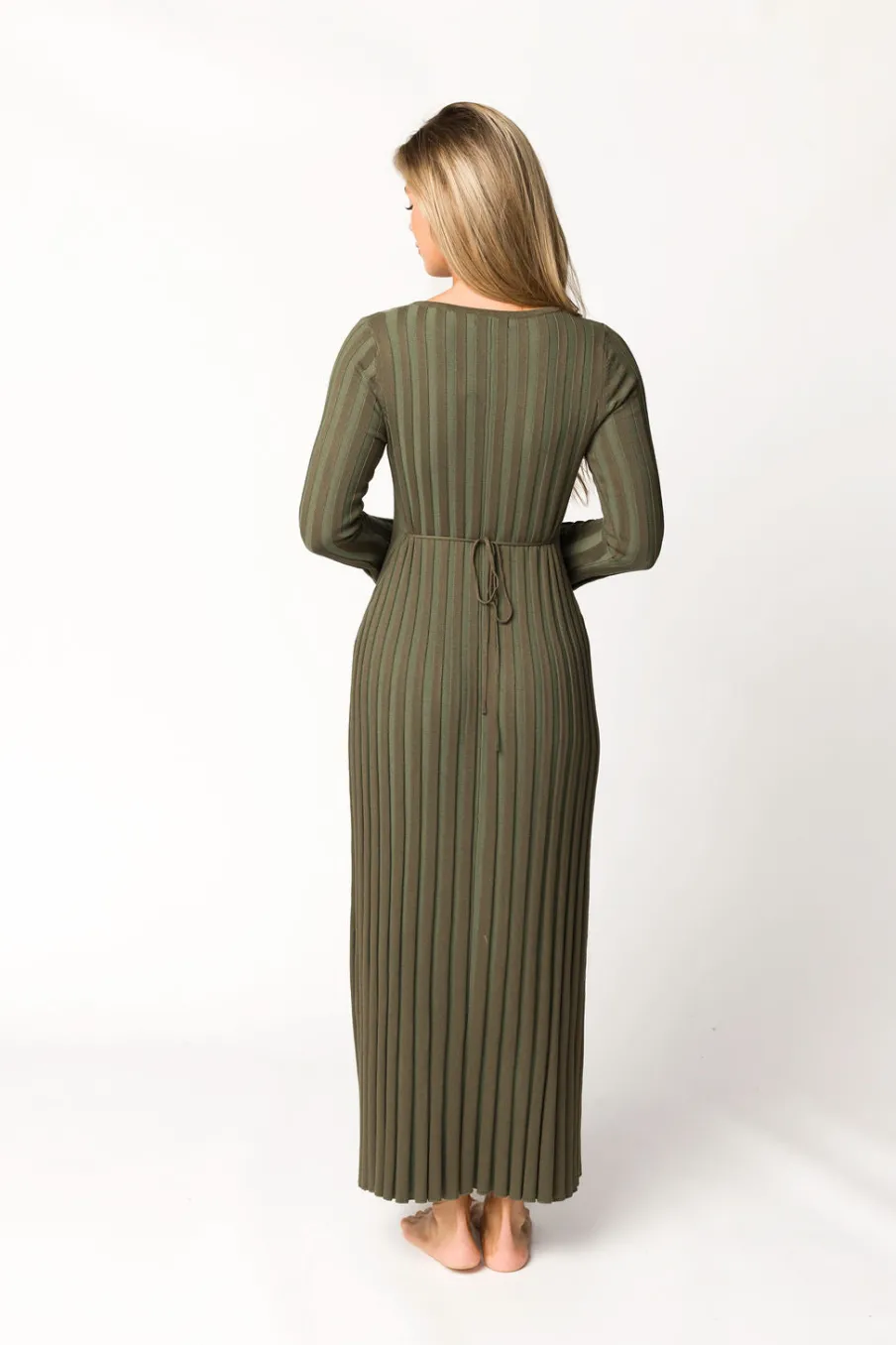 Outlet Worth Collective Hadley Long Sleeve V-Neck Knit Maxi Dress in Olive- Bump Friendly