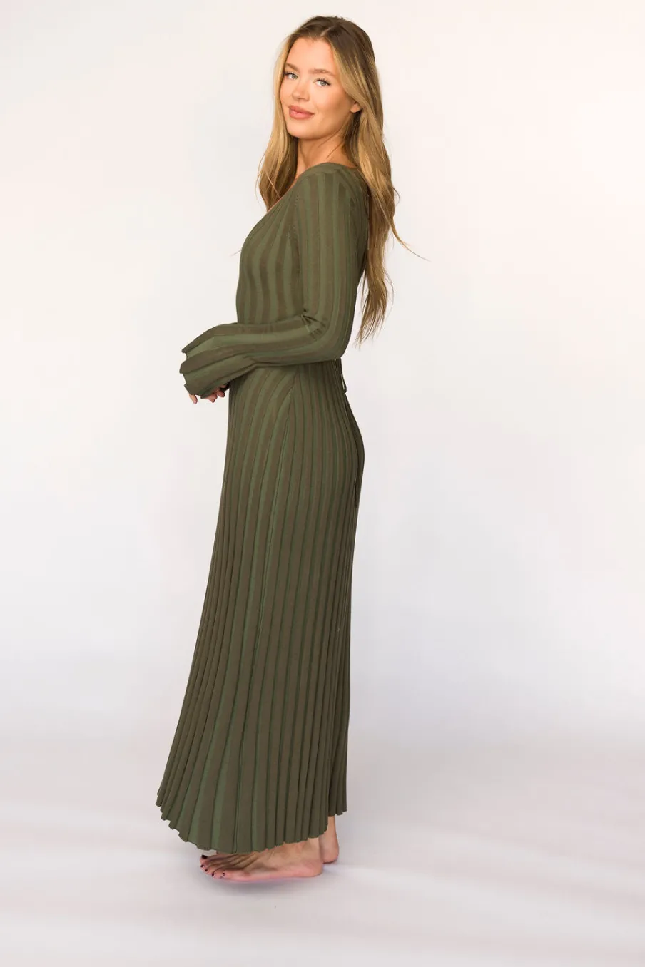 Outlet Worth Collective Hadley Long Sleeve V-Neck Knit Maxi Dress in Olive- Bump Friendly