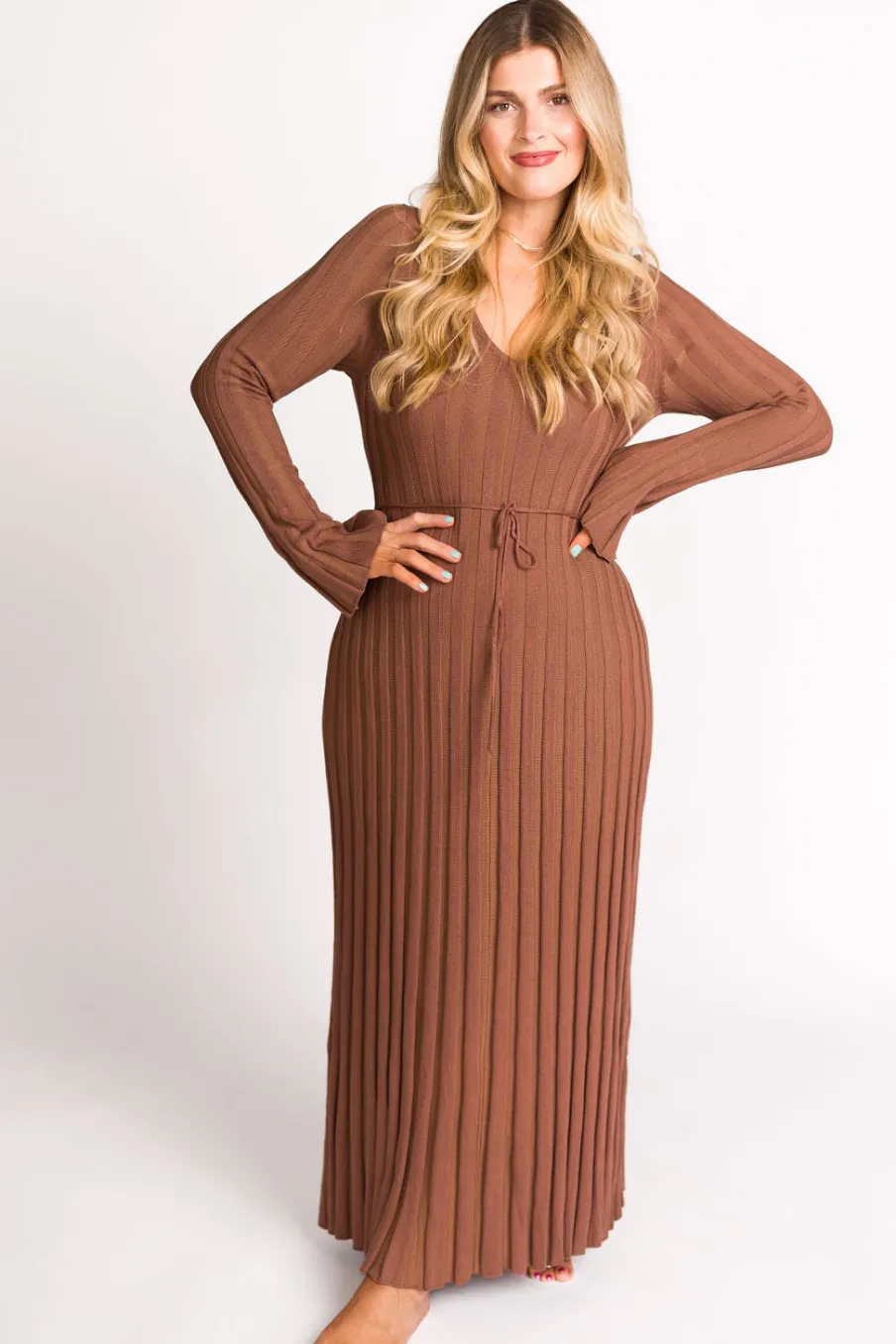 Sale Worth Collective Hadley Long Sleeve V-Neck Knit Maxi Dress in Cocoa