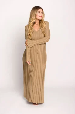 Fashion Worth Collective Hadley Long Sleeve V-Neck Knit Maxi Dress in Espresso