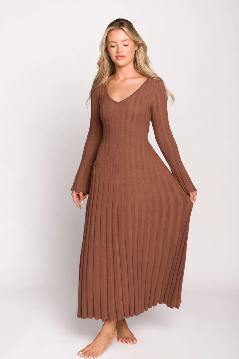 Sale Worth Collective Hadley Long Sleeve V-Neck Knit Maxi Dress in Cocoa