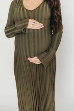 Outlet Worth Collective Hadley Long Sleeve V-Neck Knit Maxi Dress in Olive- Bump Friendly