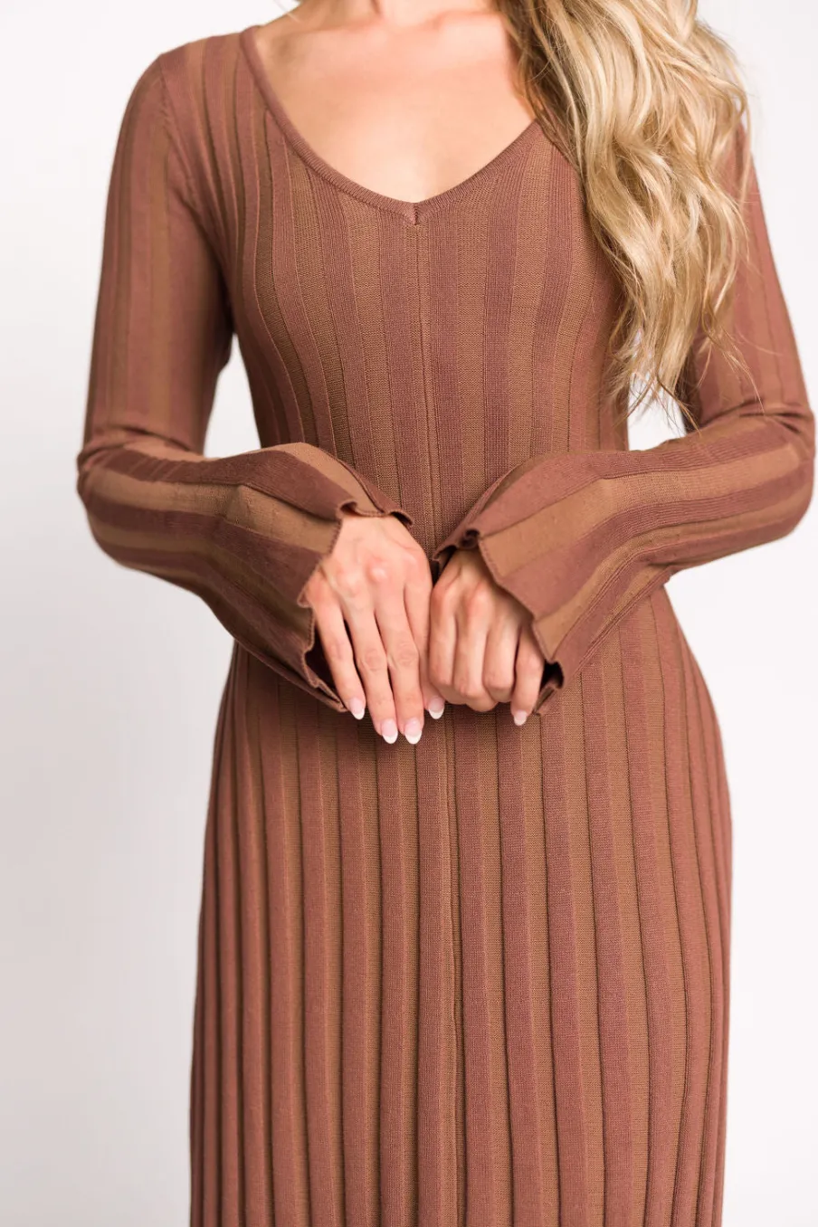 Sale Worth Collective Hadley Long Sleeve V-Neck Knit Maxi Dress in Cocoa
